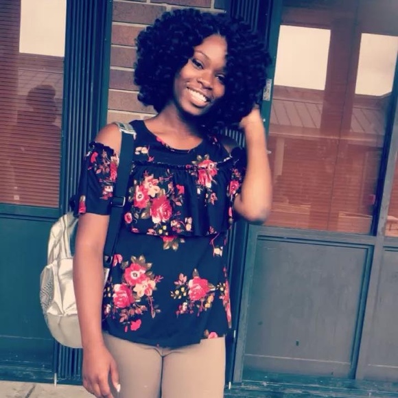 Meet your Posher, Cornesha - Picture 1 of 1